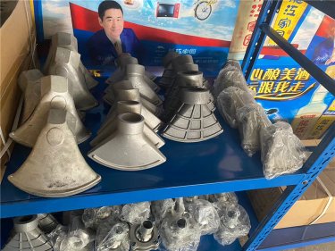 灑水車前噴鴨嘴（用于灑水車前置前噴頭，大小規(guī)格的前鴨嘴，沖洗地面）
